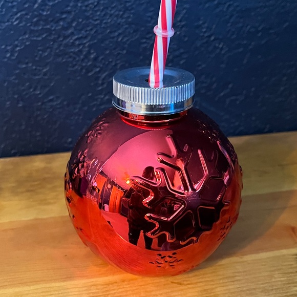Other - Christmas Ball travel mug with straw, silicone, BPA free